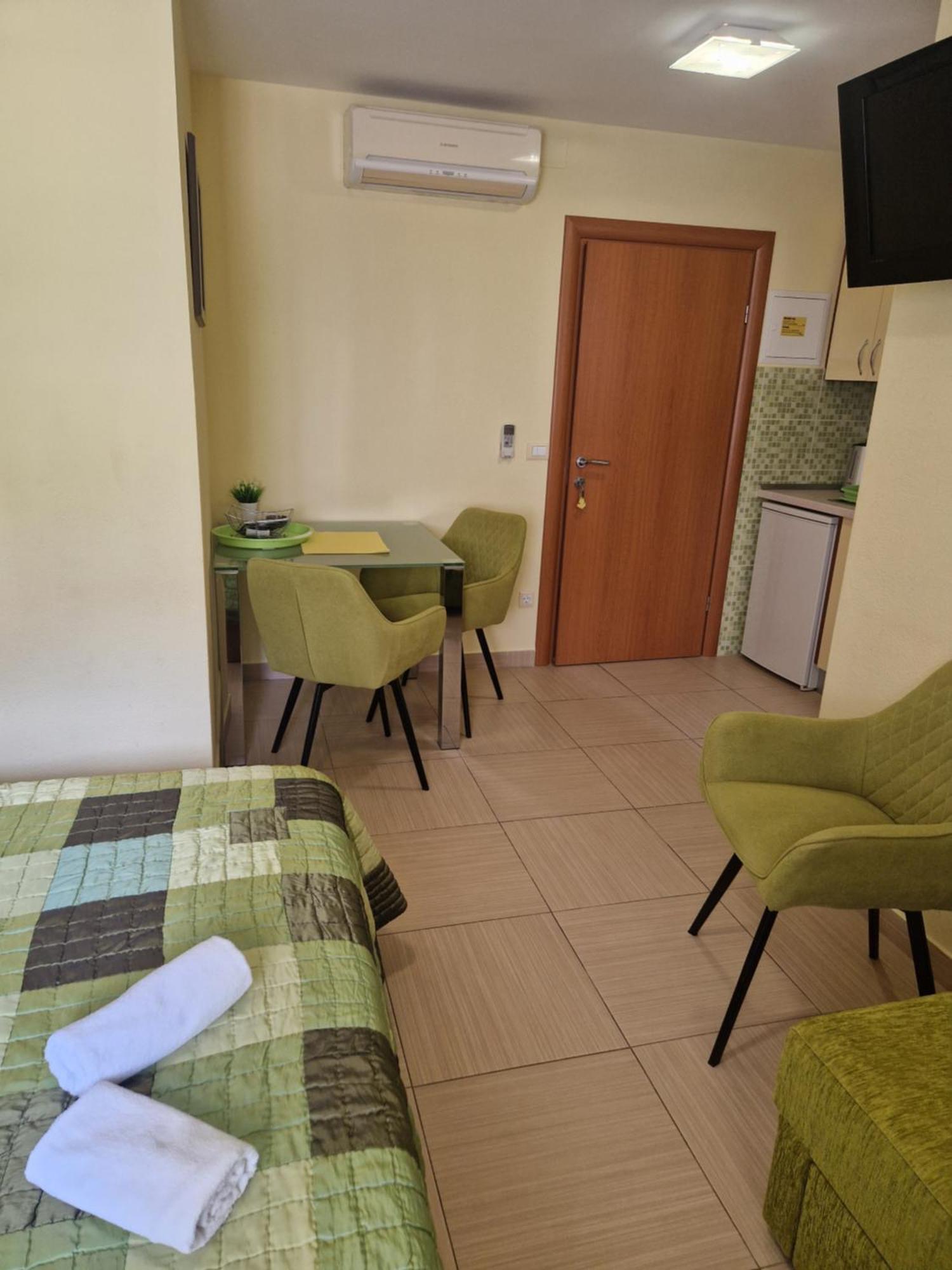 Villa Grgo Apartments Tučepi Esterno foto